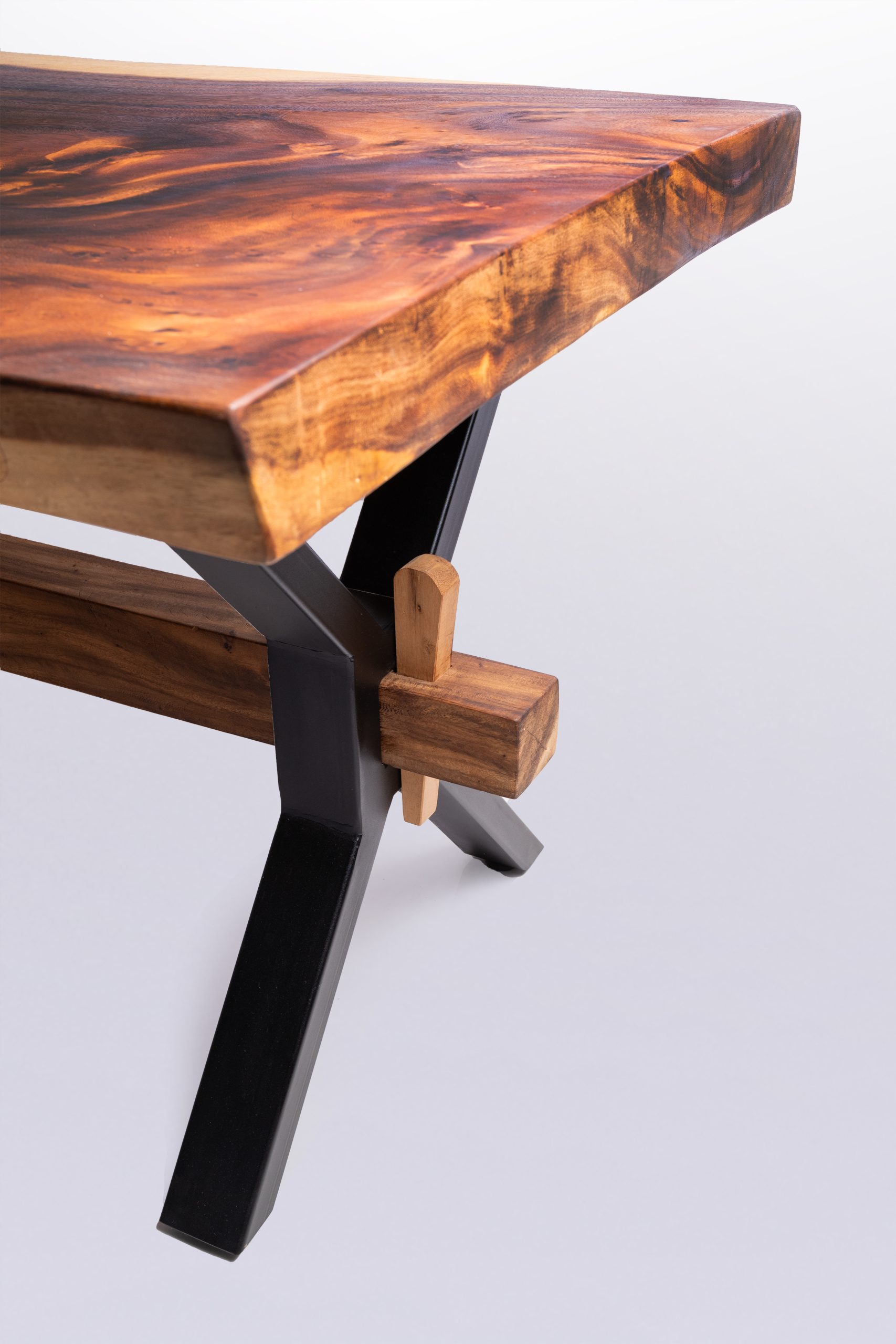 25-04-2022-08_0114-192