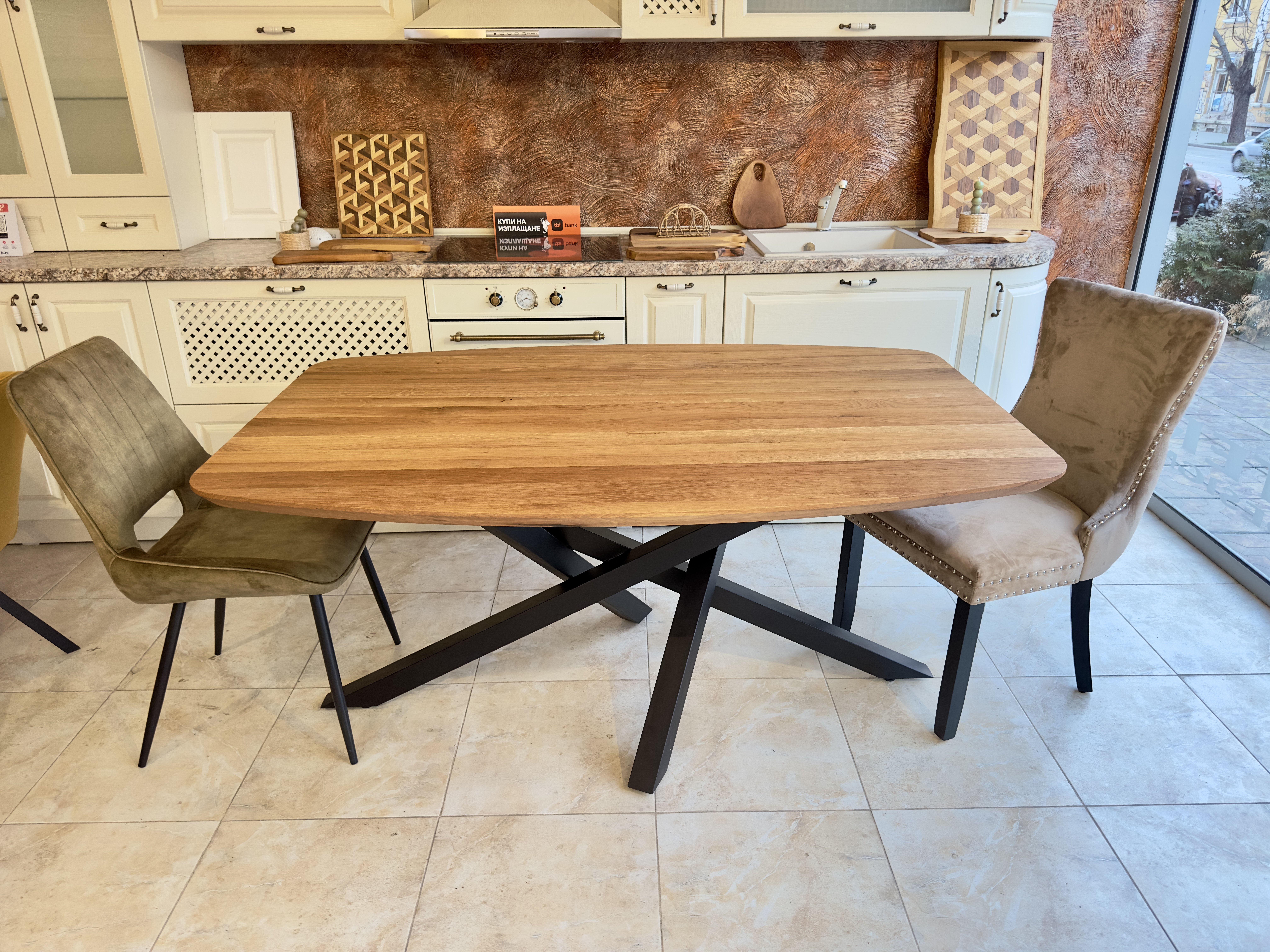 IMG_4557 Овална дървена маса от дъб 160х110 см – Натурално покритие, безопасно за храна